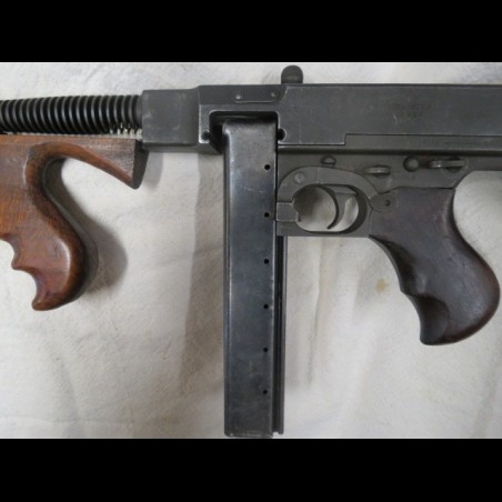 Pistolet mitrailleur MP 40 - Acheter Reproductions d'armes - L'Homme Moderne